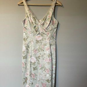 D&G Dolce and Gabbana Bodycon Floral Midi v-neck